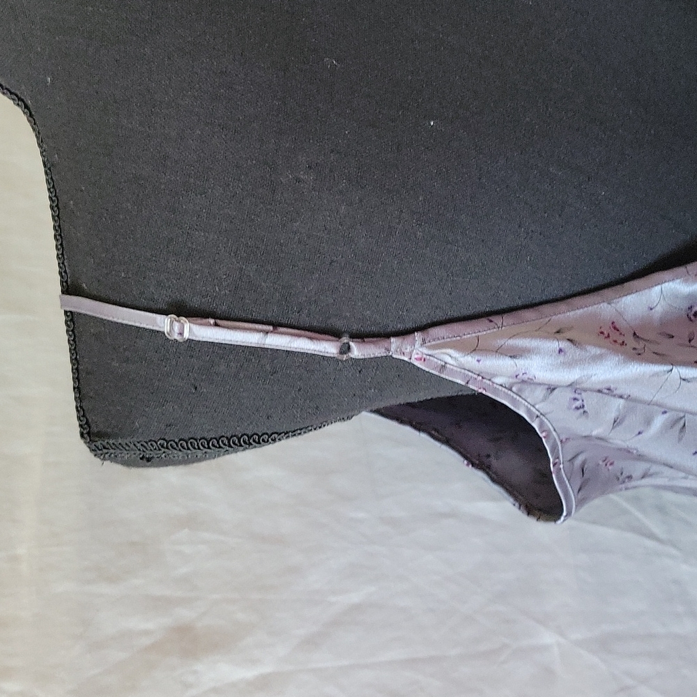 Delicate Treasures Intimates - Picture 8 of 13